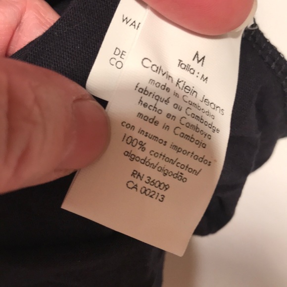 NWT Calvin Klein jeans logo splatter top M blue - Picture 8 of 8